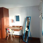 Serena\'S House Malate Manila