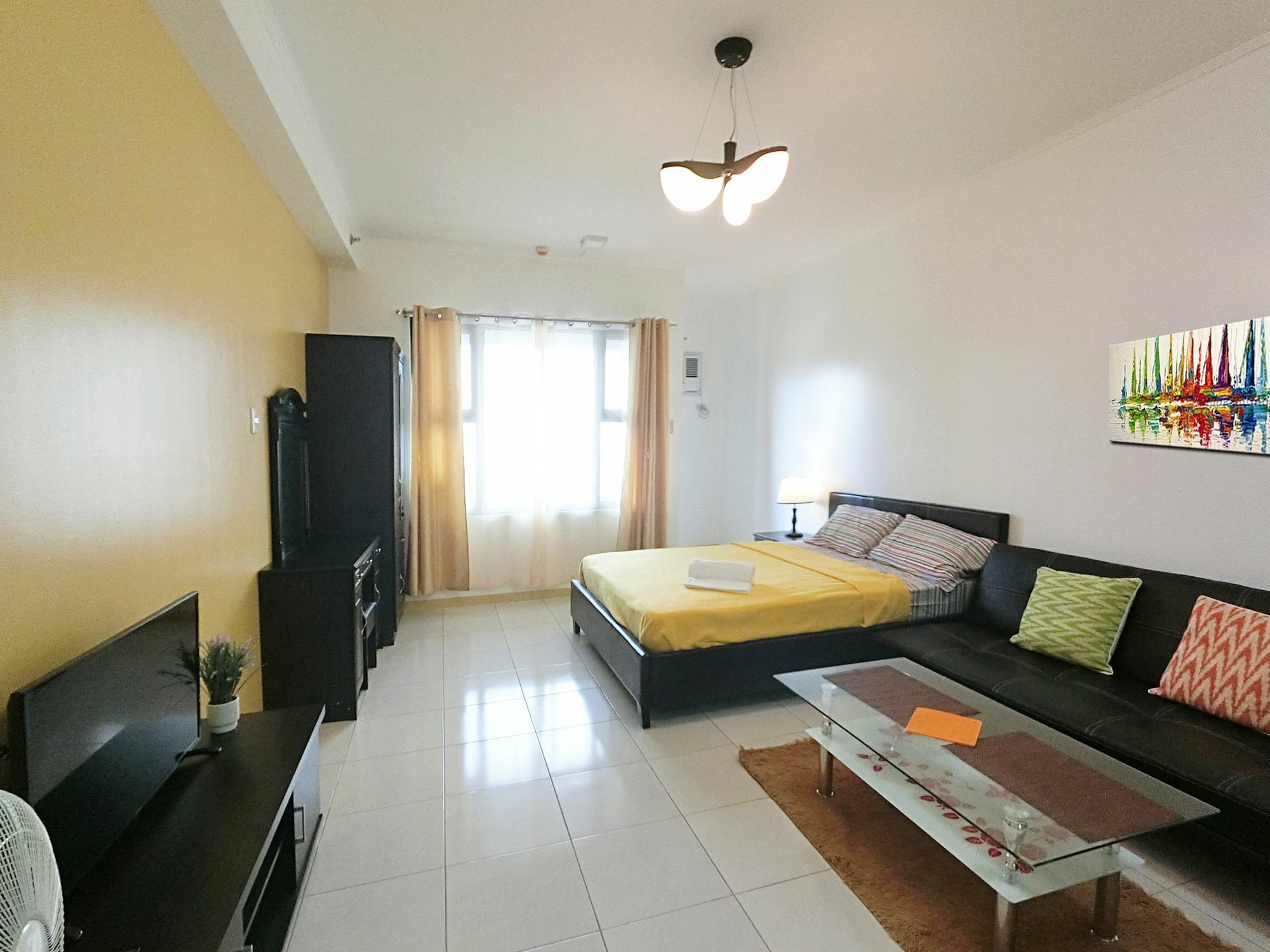 Serena's House Malate Apartment