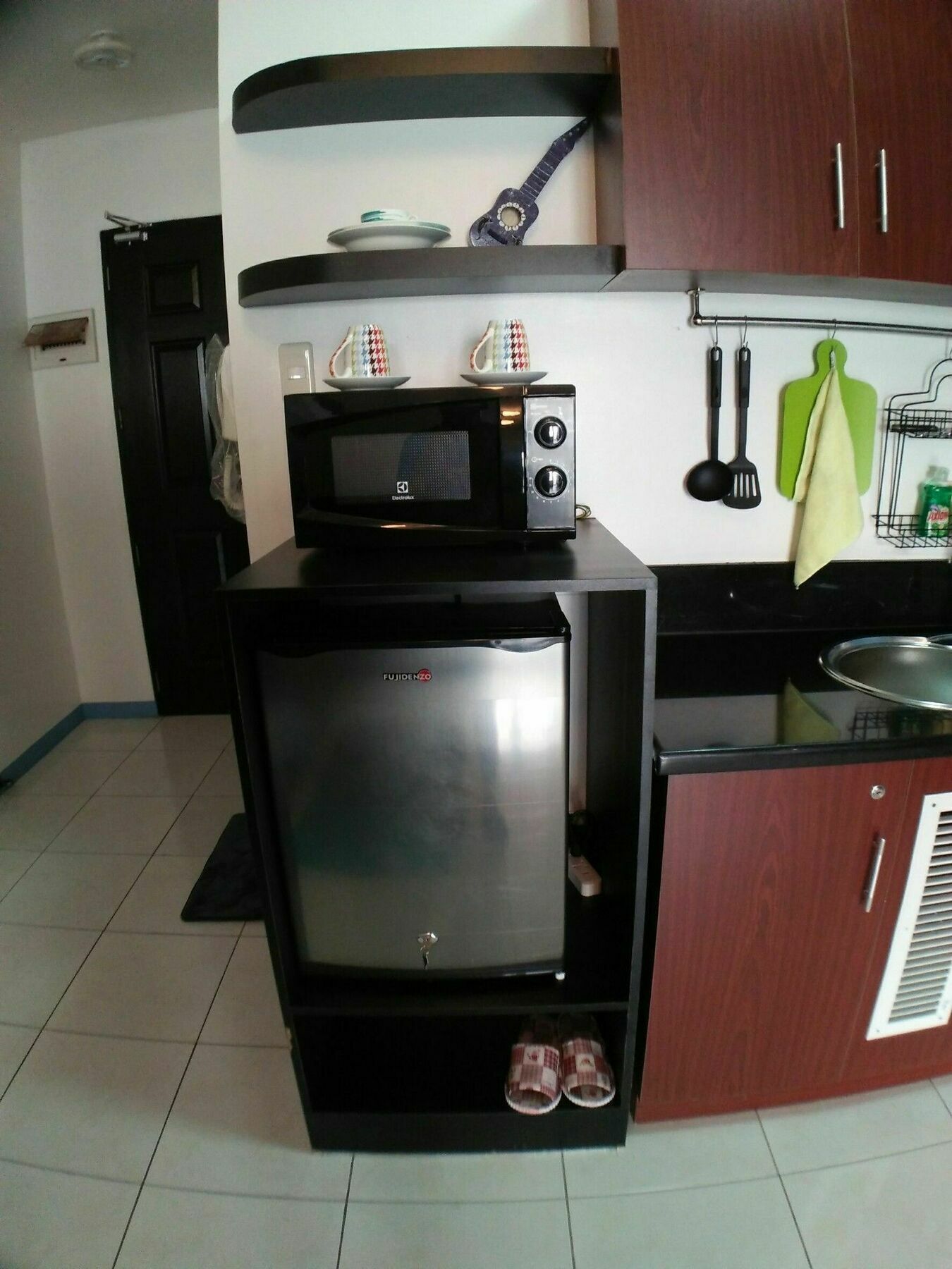 Serena's House Malate Apartment